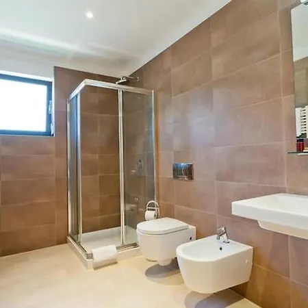 Designvilla Mit Dachterrasse Und Panoramablick By Interhome Feriehus *