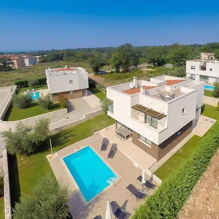 Designvilla Mit Dachterrasse Und Panoramablick By Interhome Feriehus